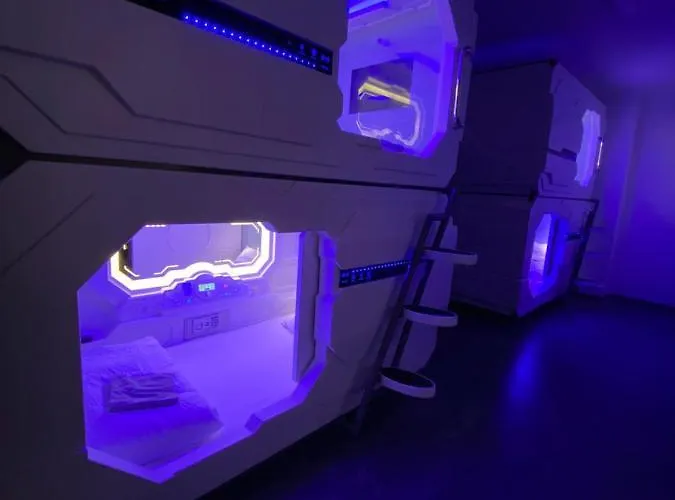 Hostel Space - Center