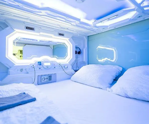 Space - Center Hostel