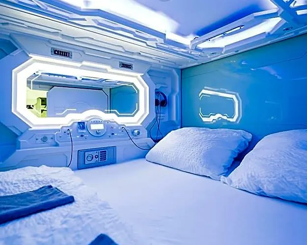 Hostel Space - Center