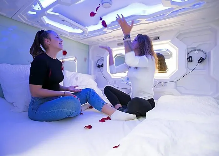 Hostel Space - Center